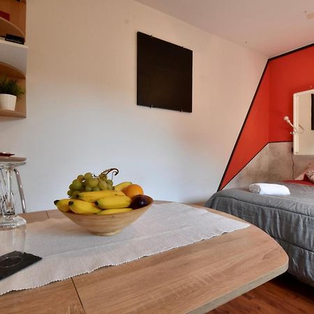 Cosy Medulin Apartments With Terrace Exterior photo