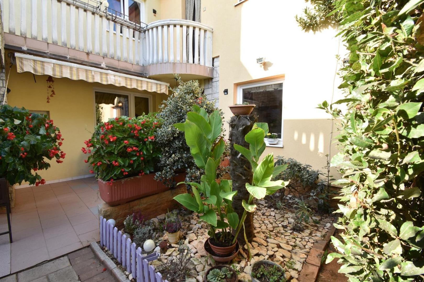 Cosy Medulin Apartments With Terrace Exterior photo